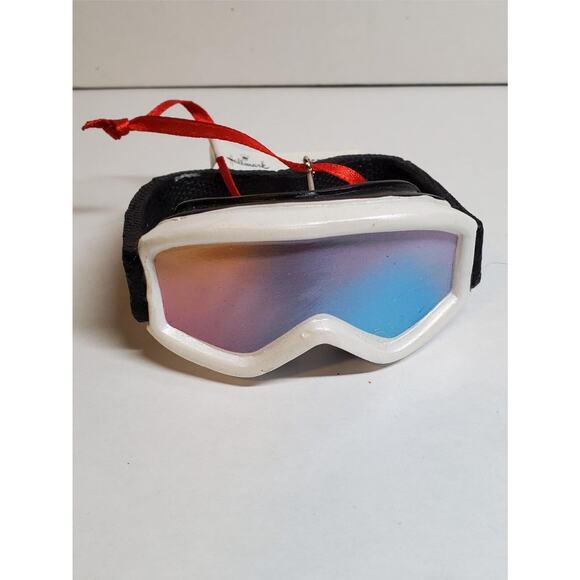 Hallmark Ornament - Ski Mask - Picture 1 of 4